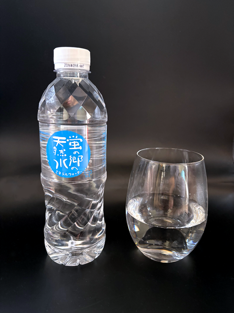 2-768x1024 「水はライフライン」ホテルの印象を変える、“ちょっといいお水”のすすめ ── 蛍の郷の天然水レビュー